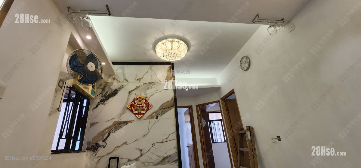 葵涌大厦 租盘 3 房 , 1 浴室 415 平方尺 ( 38.6 平方米 )