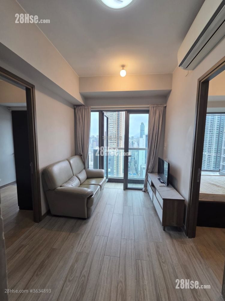 Park One Rental 2 Bedrooms , 1 Bathroom 364 ft² ( 33.8 m² )