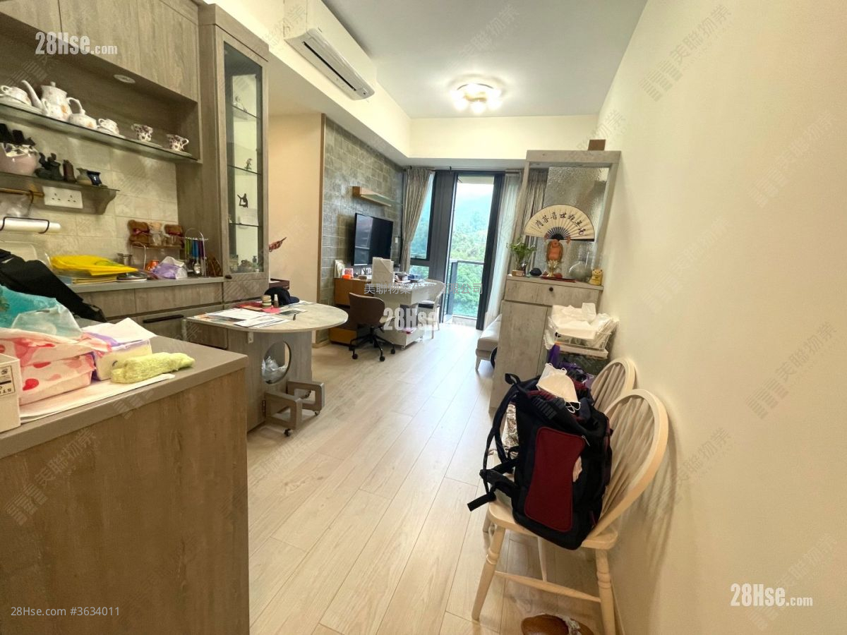 The Regent Sell 3 Bedrooms 600 ft² ( 55.7 m² )