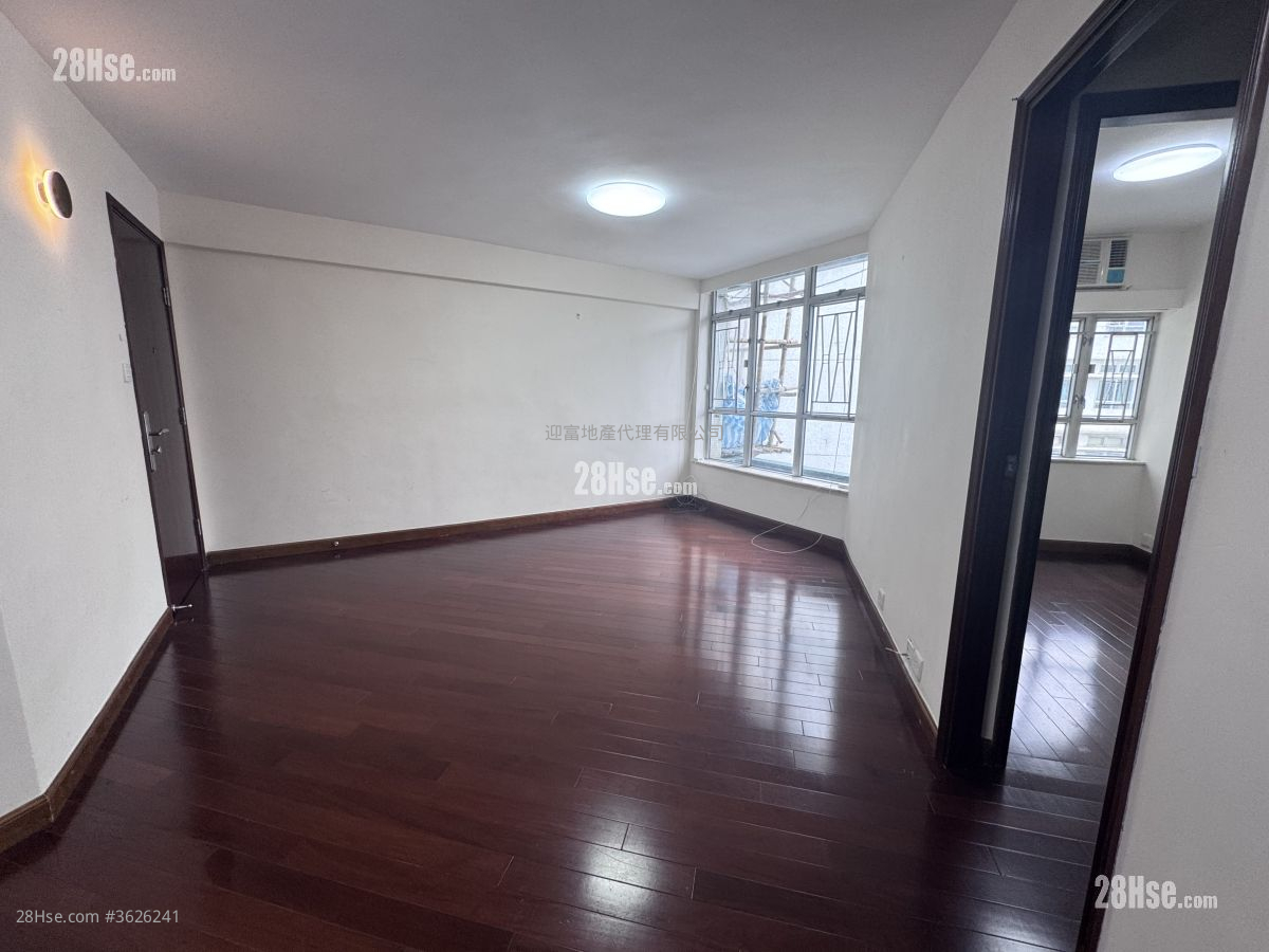Whampoa Garden Rental 3 Bedrooms , 1 Bathroom 607 ft² ( 56.4 m² )