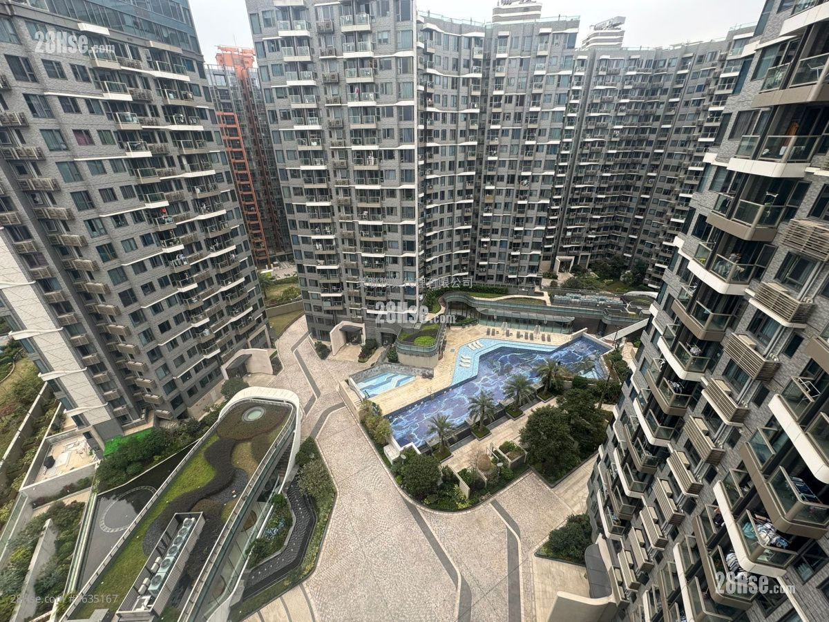 Solaria Rental 458 ft² ( 42.5 m² )