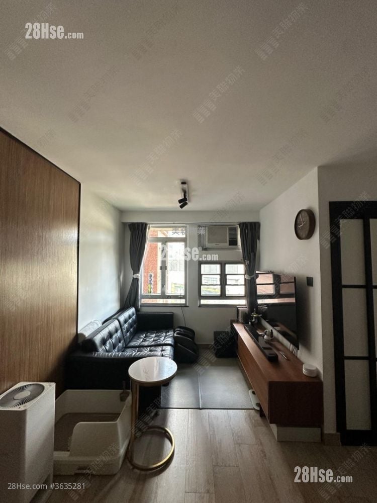 Siu Hong Court Sell 2 Bedrooms 423 ft² ( 39.3 m² )