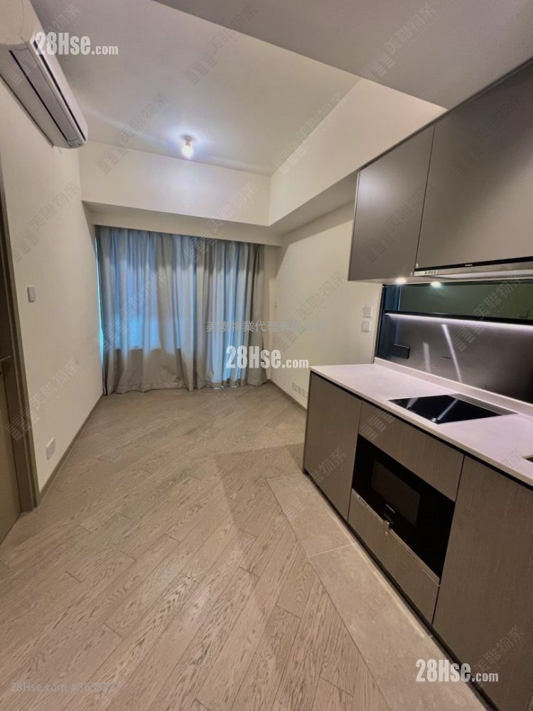 Regency Bay Sell 1 Bedroom 299 ft² ( 27.8 m² )