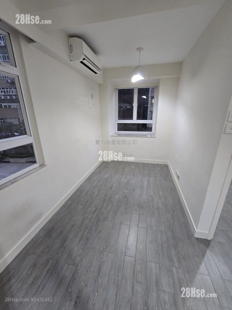 Smithfield Terrace Rental 1 Bedroom , 1 Bathroom 281 ft² ( 26.1 m² )
