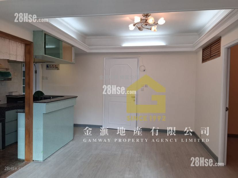 Kam Kwok Building Sell 2 Bedrooms , 1 Bathroom 539 ft² ( 50.1 m² )