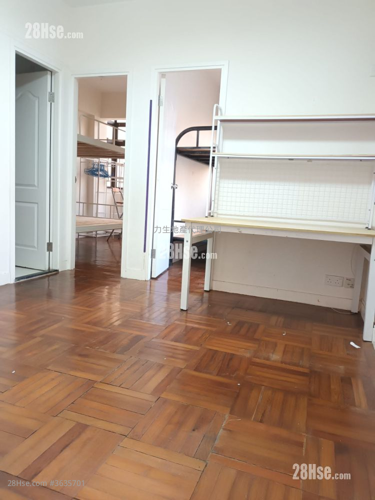 华苑大厦 租盘 2 房 , 1 浴室 420 平方尺 ( 39.0 平方米 )