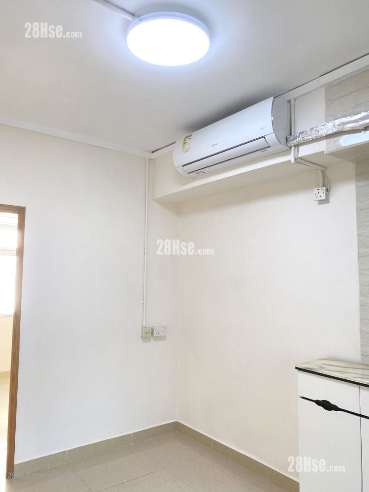 173-175 Apliu Street Rental 1 Bedroom , 1 Bathroom 280 ft² ( 26.0 m² )