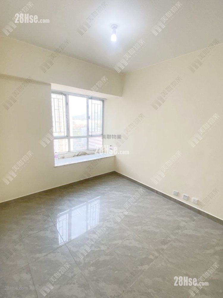 Fanling Centre Sell 3 Bedrooms , 1 Bathroom 510 ft² ( 47.4 m² )