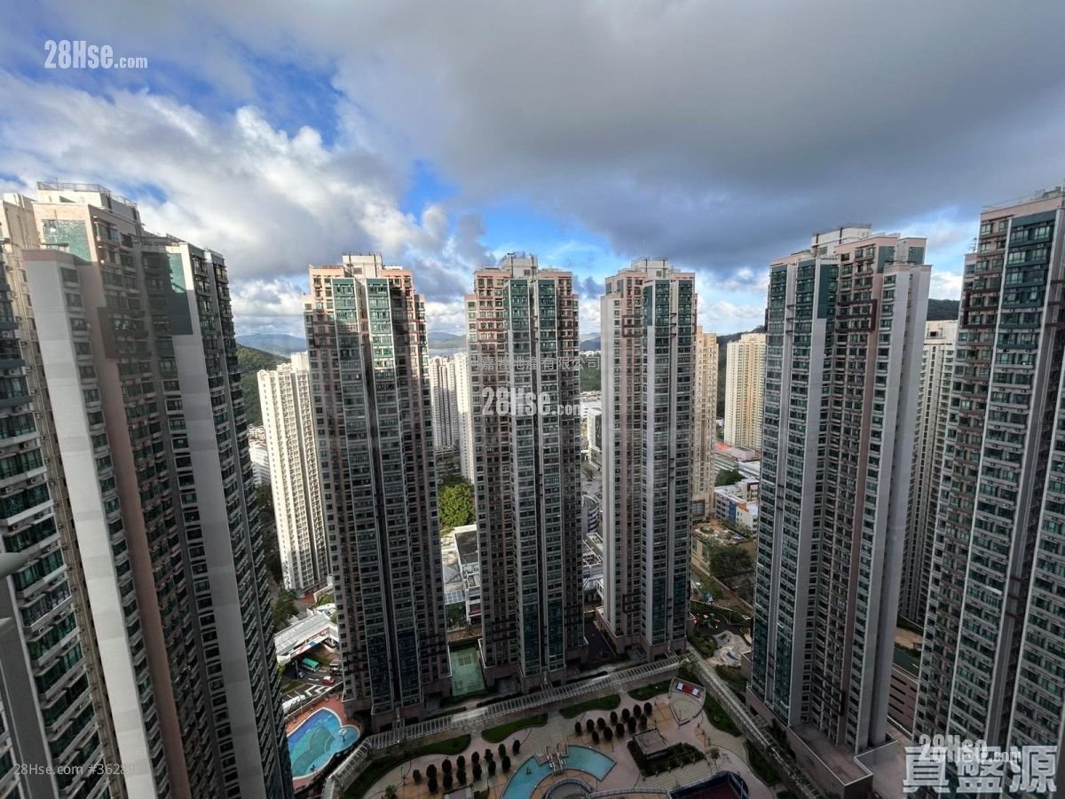 Residence Oasis Sell 3 Bedrooms , 2 Bathrooms 654 ft² ( 60.8 m² )