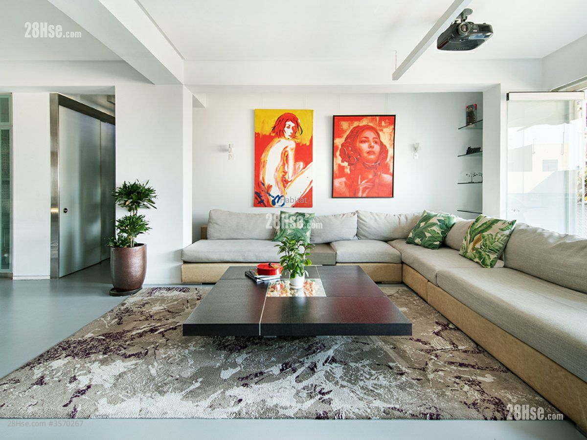 富林苑 售盘 3 房 , 2 浴室 1,560 平方尺 ( 144.9 平方米 )