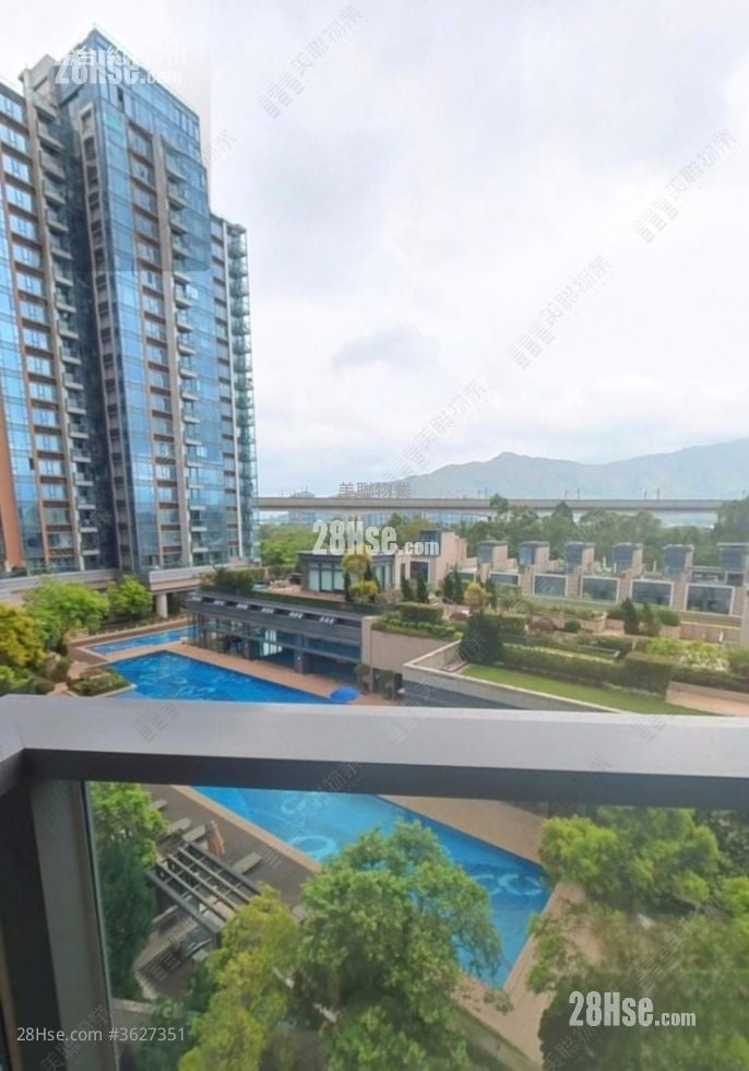 Riva Sell 4 Bedrooms 1,086 ft² ( 100.9 m² )