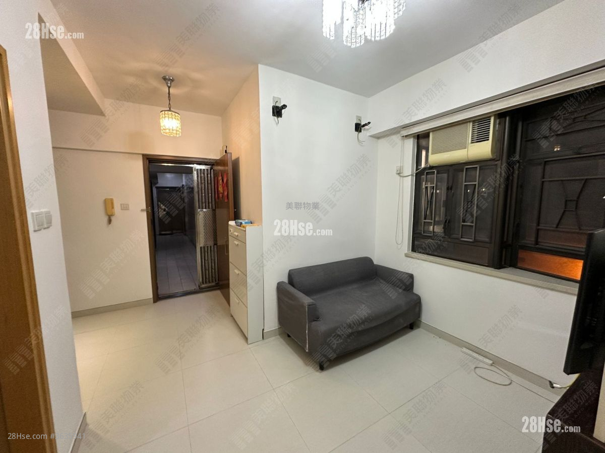 Wai Wah Centre Rental 358 ft² ( 33.3 m² )