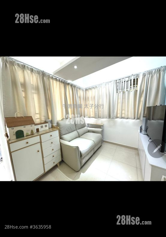 Po Hing Building Sell 2 Bedrooms 405 ft² ( 37.6 m² )