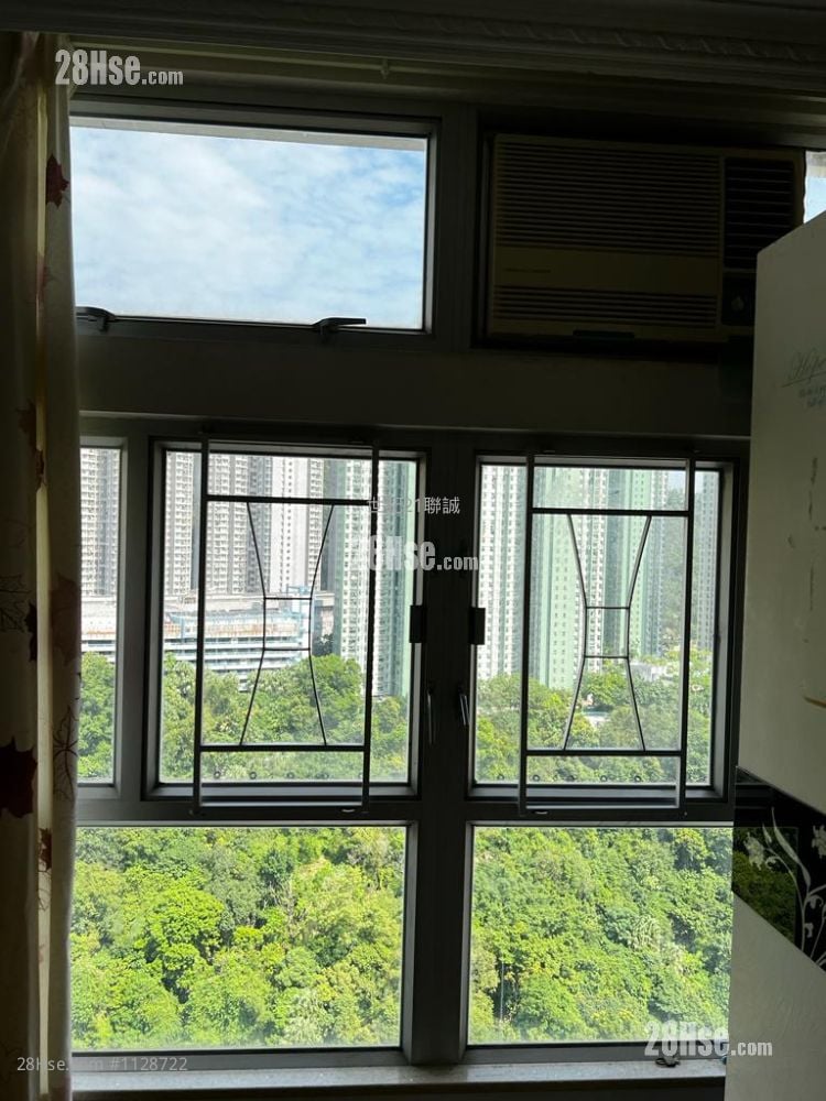 Yau Chui Court Sell 3 Bedrooms , 1 Bathroom 639 ft² ( 59.4 m² )