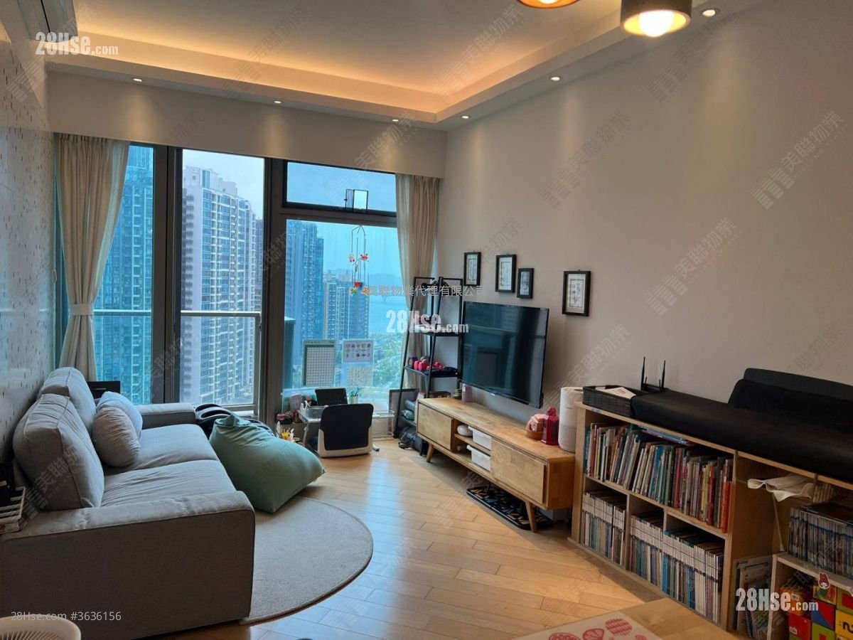 The Wings Rental 3 Bedrooms , 2 Bathrooms 872 ft² ( 81.0 m² )