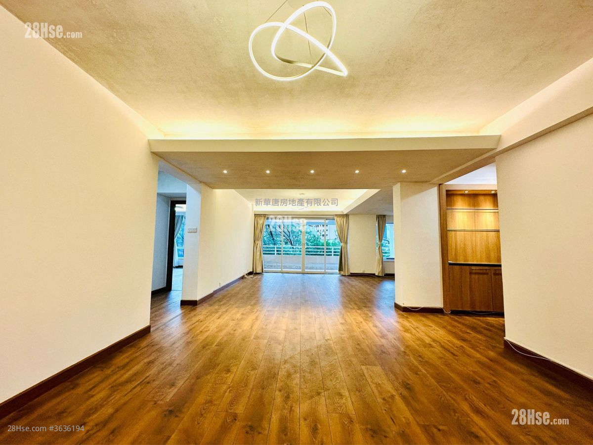 翠峰园 租盘 3 房 , 2 浴室 2,350 平方尺 ( 218.3 平方米 )