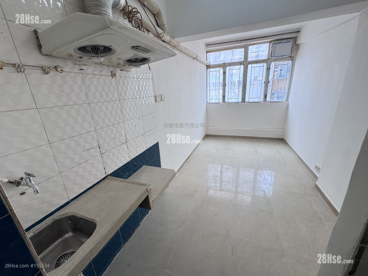 桂林街38F号 租盘 开放式间隔 , 1 浴室 140 平方尺 ( 13.0 平方米 )