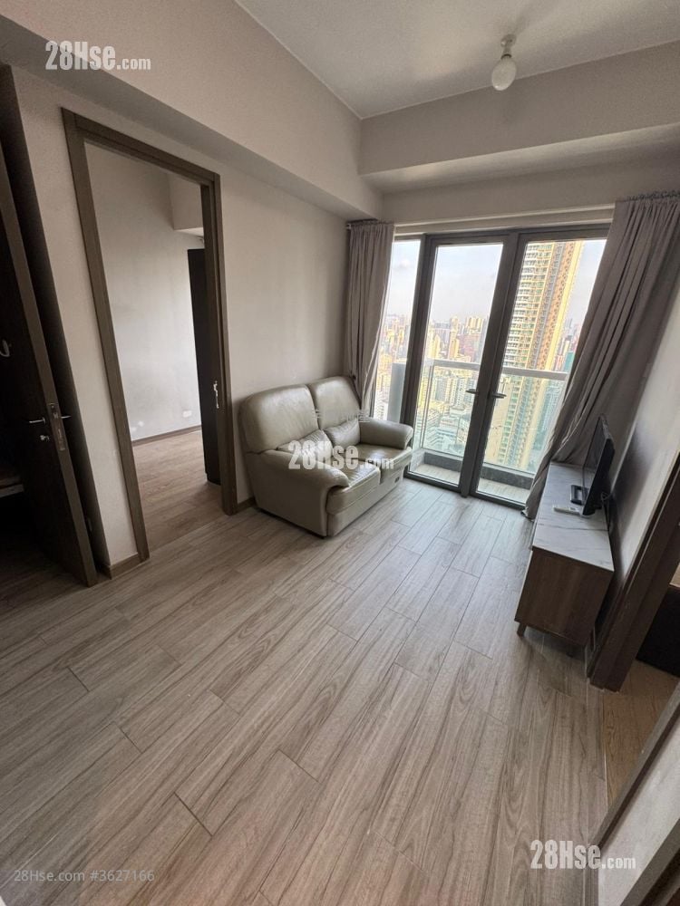 Park One Rental 2 Bedrooms , 1 Bathroom 364 ft² ( 33.8 m² )