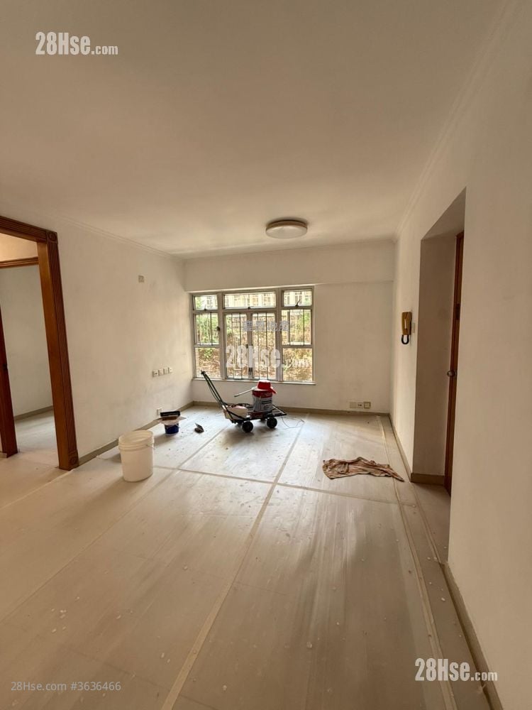 枫林花园 租盘 3 房 , 2 浴室 580 平方尺 ( 53.9 平方米 )