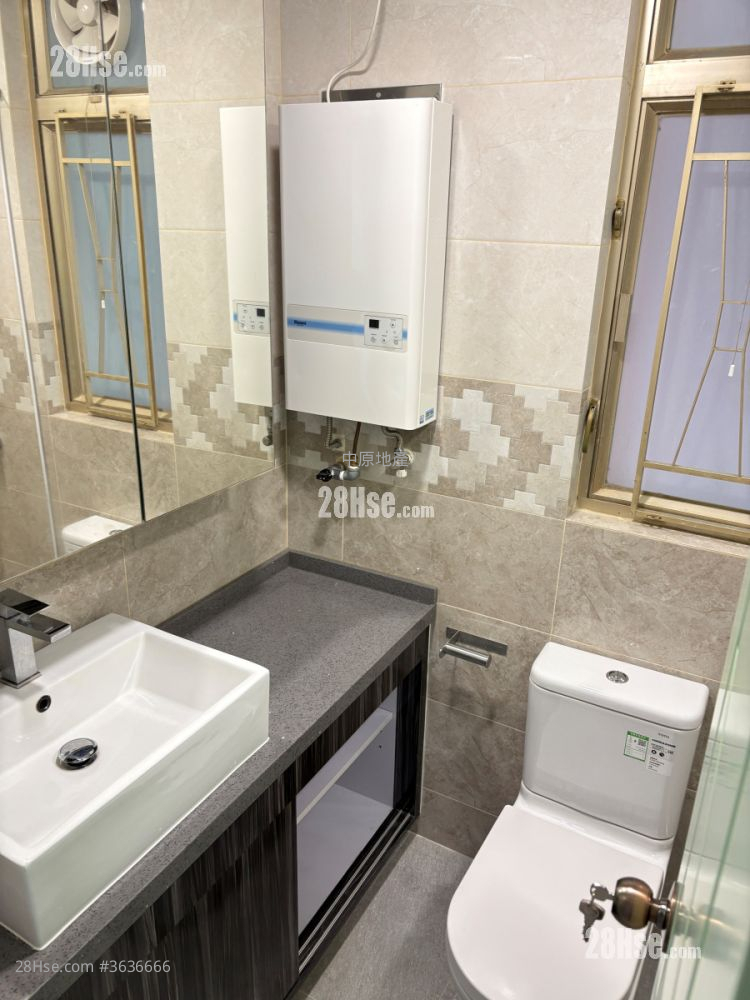 Avon Park Sell 2 Bedrooms , 1 Bathroom 400 ft² ( 37.2 m² )