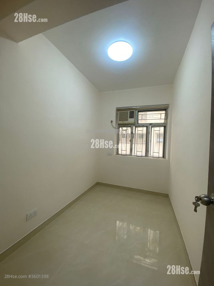 广富大厦 售盘 2 房 , 1 浴室 390 平方尺 ( 36.2 平方米 )