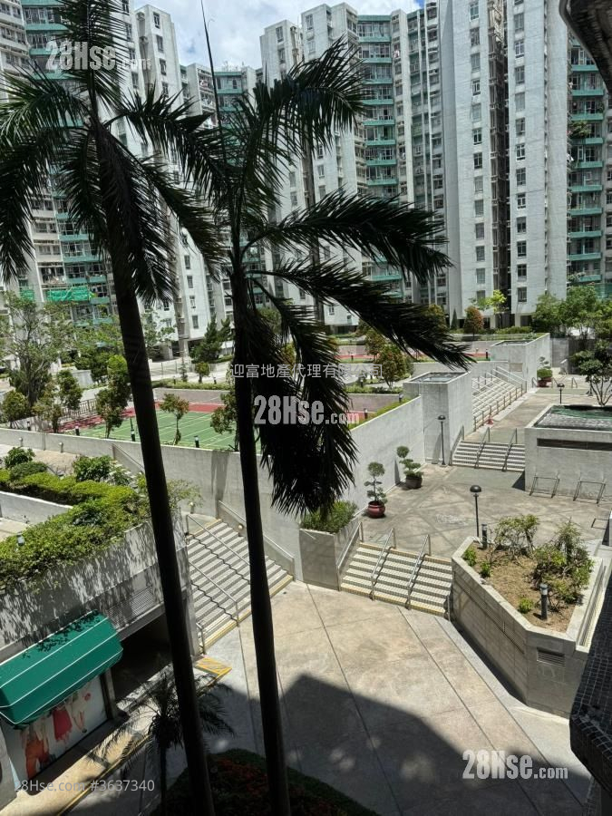 Whampoa Garden Sell 3 Bedrooms , 2 Bathrooms 641 ft² ( 59.6 m² )