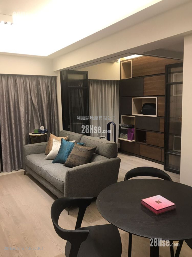 天晋 售盘 3 房 735 平方尺 ( 68.3 平方米 )