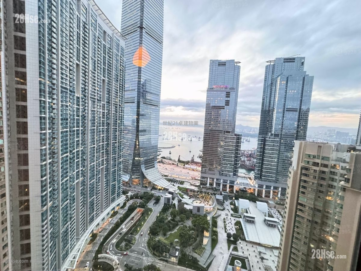 The Arch Rental 1 Bedroom , 1 Bathroom 420 ft² ( 39.0 m² )