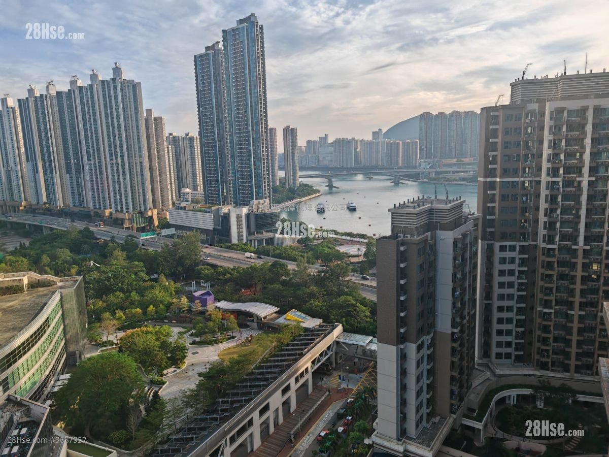 湾景广场 售盘 3 房 , 2 浴室 643 平方尺 ( 59.7 平方米 )