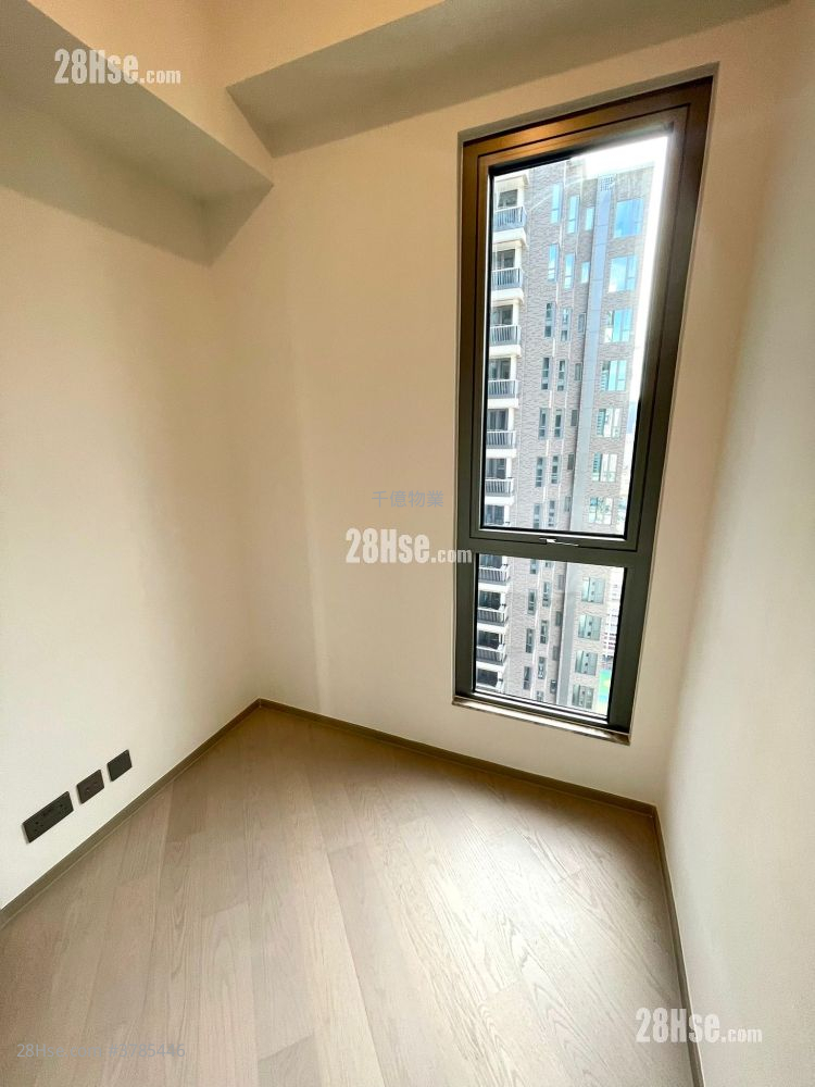 Bondlane Rental 2 Bedrooms , 1 Bathroom 390 ft² ( 36.2 m² )