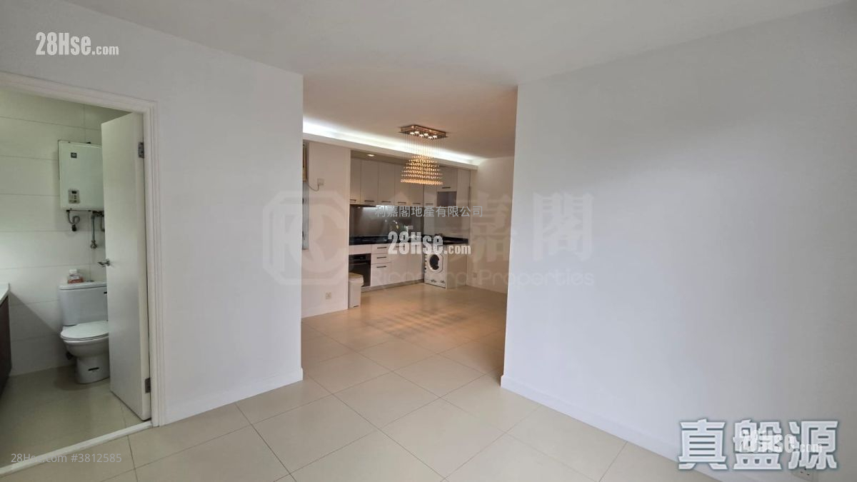 Academic Terrace Sell 2 Bedrooms 531 ft² ( 49.3 m² )