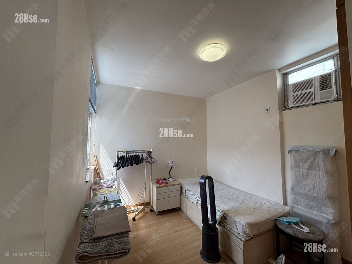 Taikoo Shing Sell 2 Bedrooms , 1 Bathroom 580 ft² ( 53.9 m² )