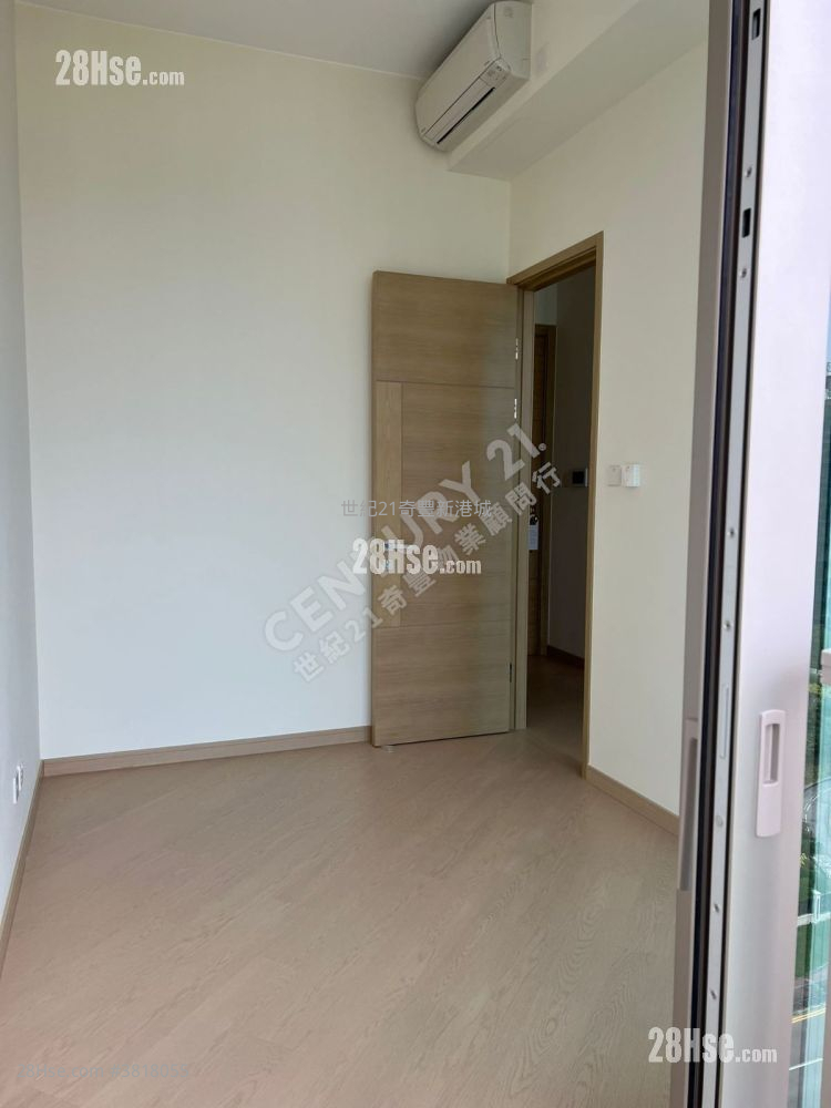 Silversands Sell 304 ft² ( 28.2 m² )