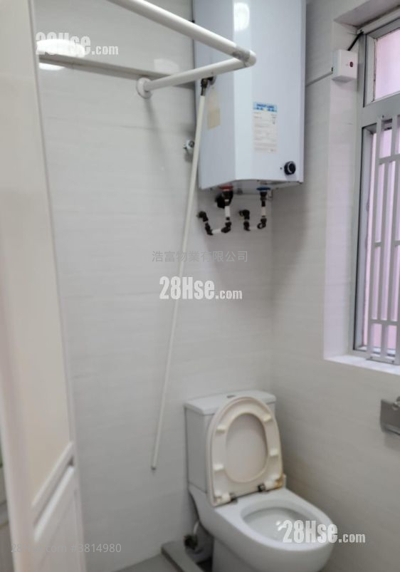 Tai Lung House Rental 2 Bedrooms , 1 Bathroom 333 ft² ( 30.9 m² )