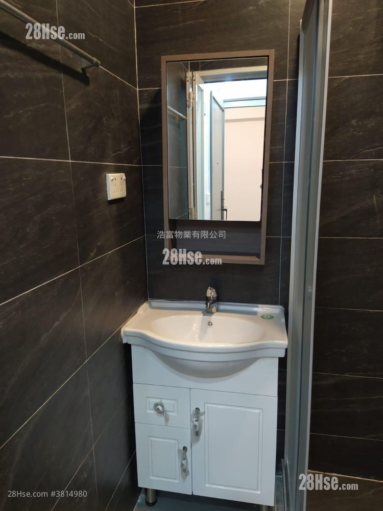 Tai Lung House Rental 2 Bedrooms , 1 Bathroom 333 ft² ( 30.9 m² )