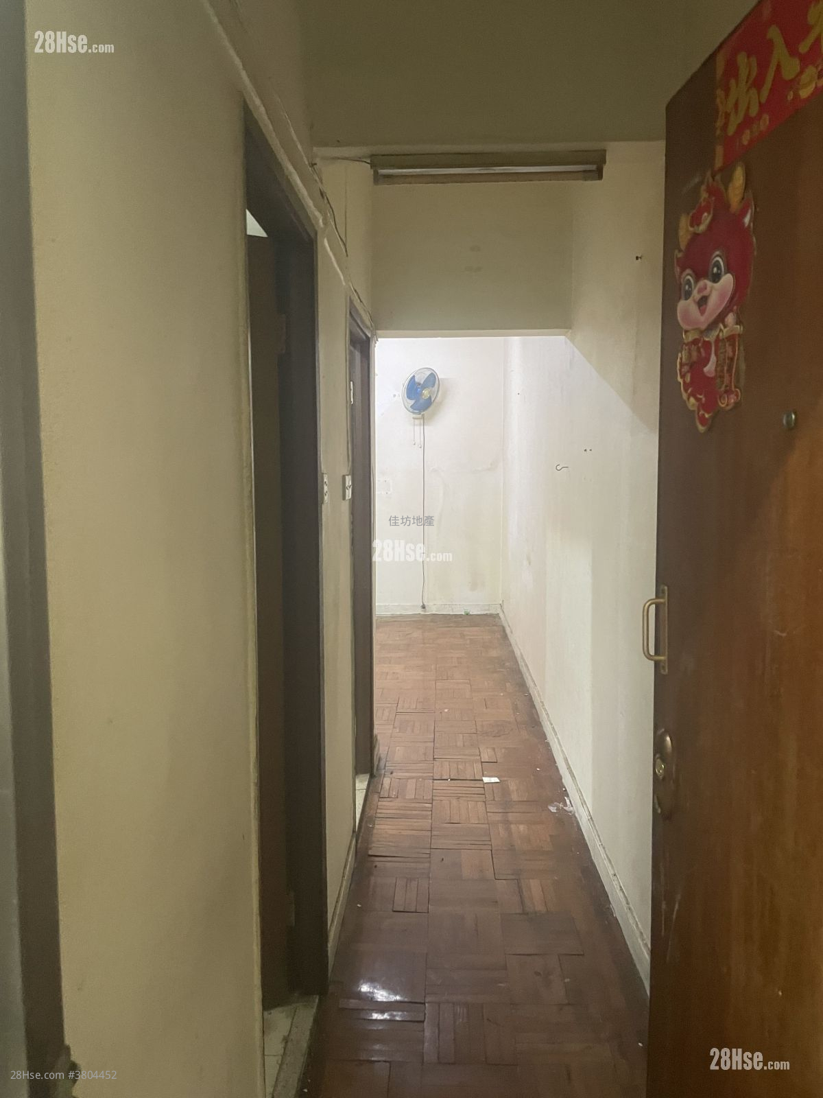 Metropole Building Rental 3 Bedrooms , 1 Bathroom 647 ft² ( 60.1 m² )