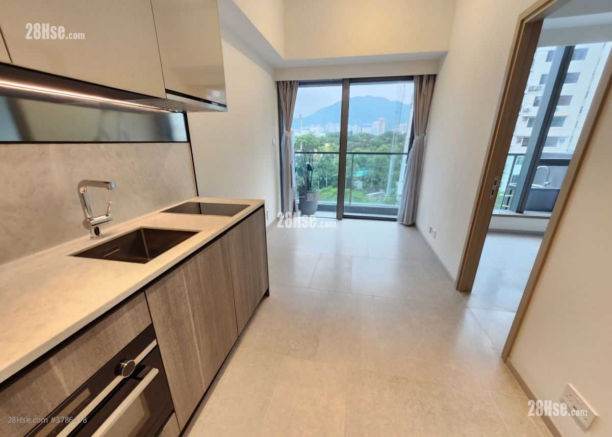 Prince Central Rental 1 Bedroom , 1 Bathroom 283 ft² ( 26.3 m² )