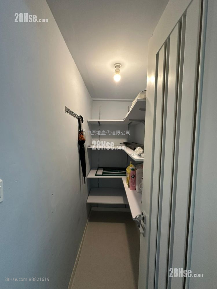 The Rise Sell 3 Bedrooms , 2 Bathrooms 749 ft² ( 69.6 m² )