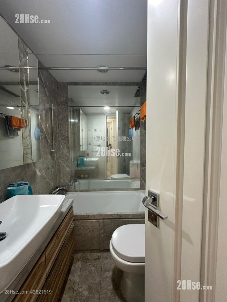 The Rise Sell 3 Bedrooms , 2 Bathrooms 749 ft² ( 69.6 m² )