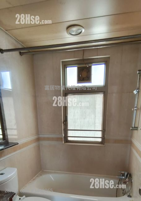 Bellagio Sell 3 Bedrooms , 2 Bathrooms 818 ft² ( 76.0 m² )