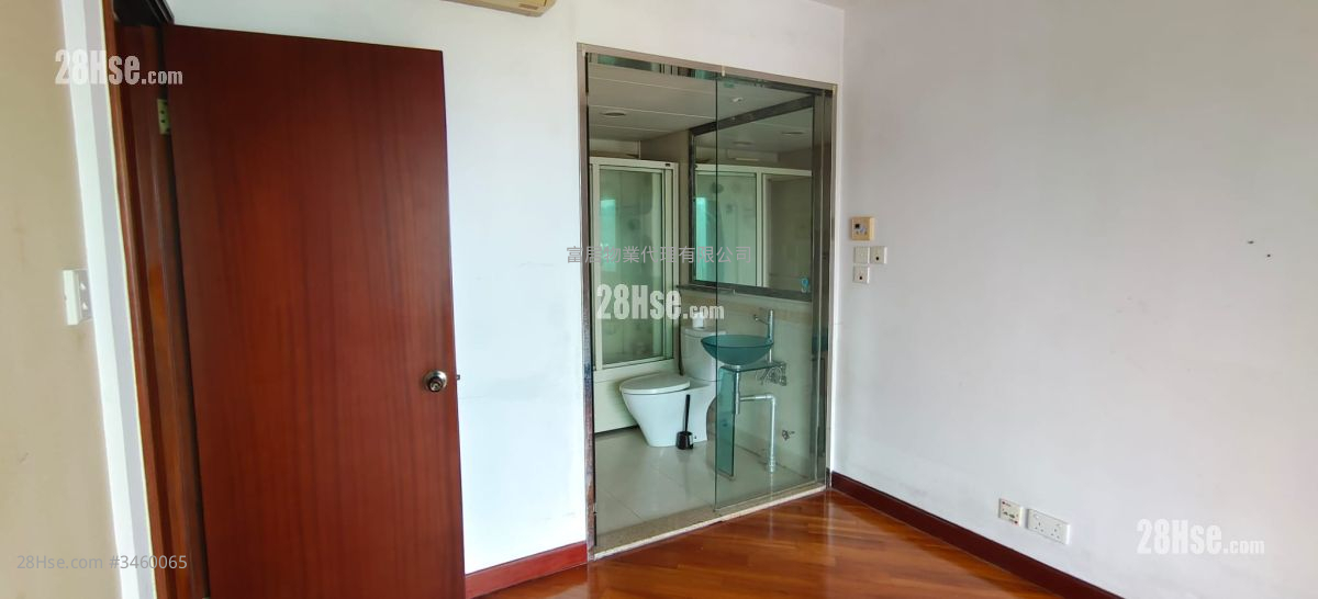 Bellagio Sell 3 Bedrooms , 2 Bathrooms 818 ft² ( 76.0 m² )