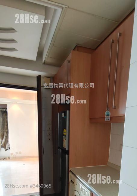 Bellagio Sell 3 Bedrooms , 2 Bathrooms 818 ft² ( 76.0 m² )