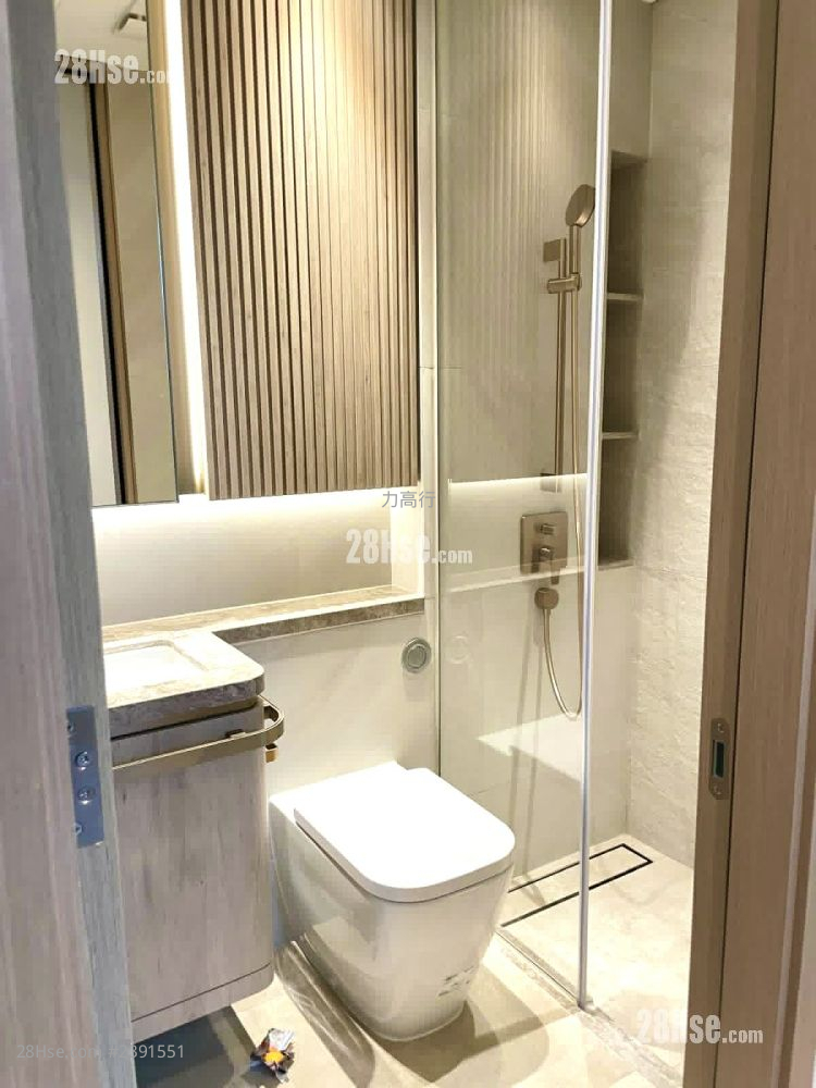 101 Kings Road Rental 2 Bedrooms , 1 Bathroom 434 ft² ( 40.3 m² )