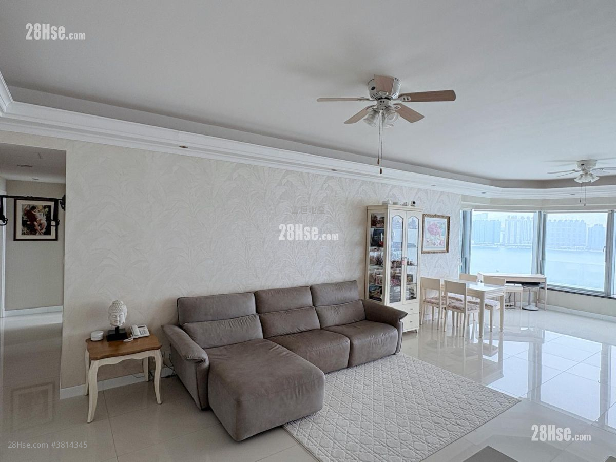 Harbourfront Landmark Sell 3 Bedrooms , 3 Bathrooms 1,580 ft² ( 146.8 m² )
