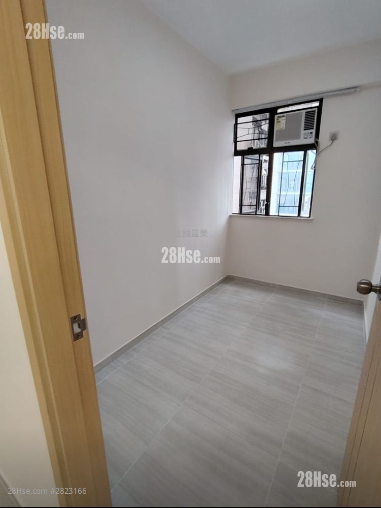 Diamond Court Rental 3 Bedrooms , 1 Bathroom 576 ft² ( 53.5 m² )