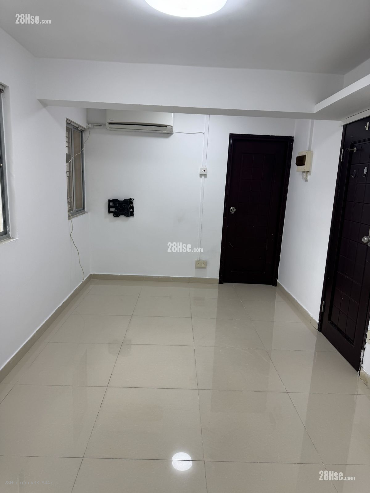 Village Rental 1 Bedroom 300 ft² ( 27.9 m² )