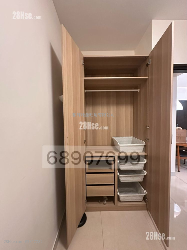 The Metropolis Residence Rental 2 Bedrooms , 1 Bathroom 477 ft² ( 44.3 m² )