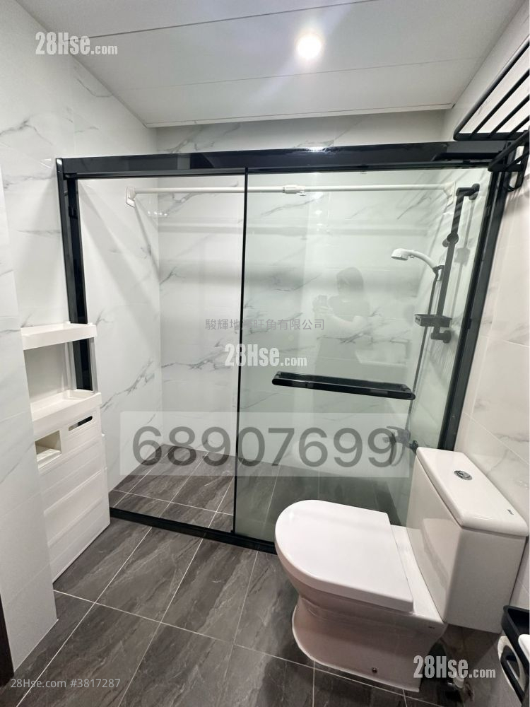 The Metropolis Residence Rental 2 Bedrooms , 1 Bathroom 477 ft² ( 44.3 m² )