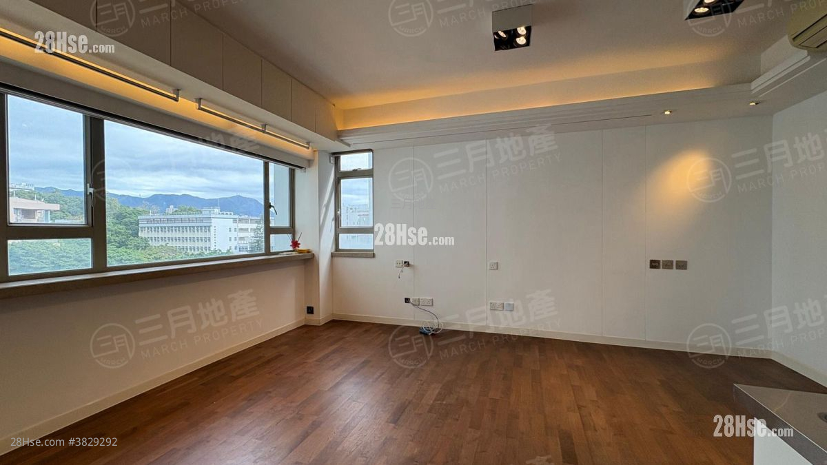 Tin Fung House Sell Studio , 1 Bathroom 258 ft² ( 24.0 m² )