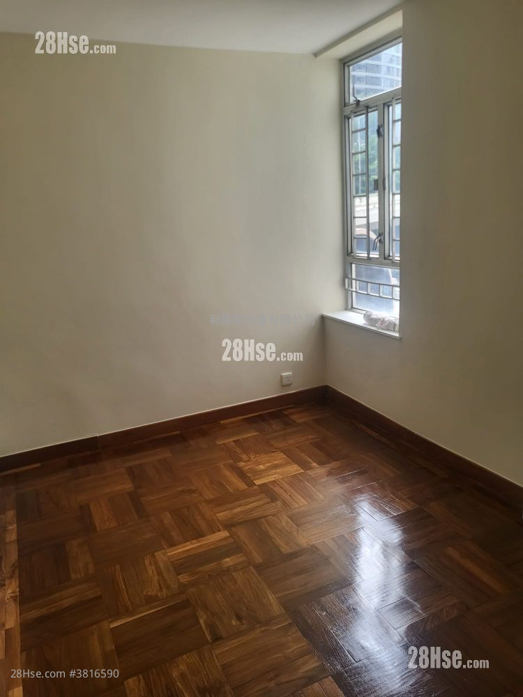 Kornhill Garden Sell 2 Bedrooms , 2 Bathrooms